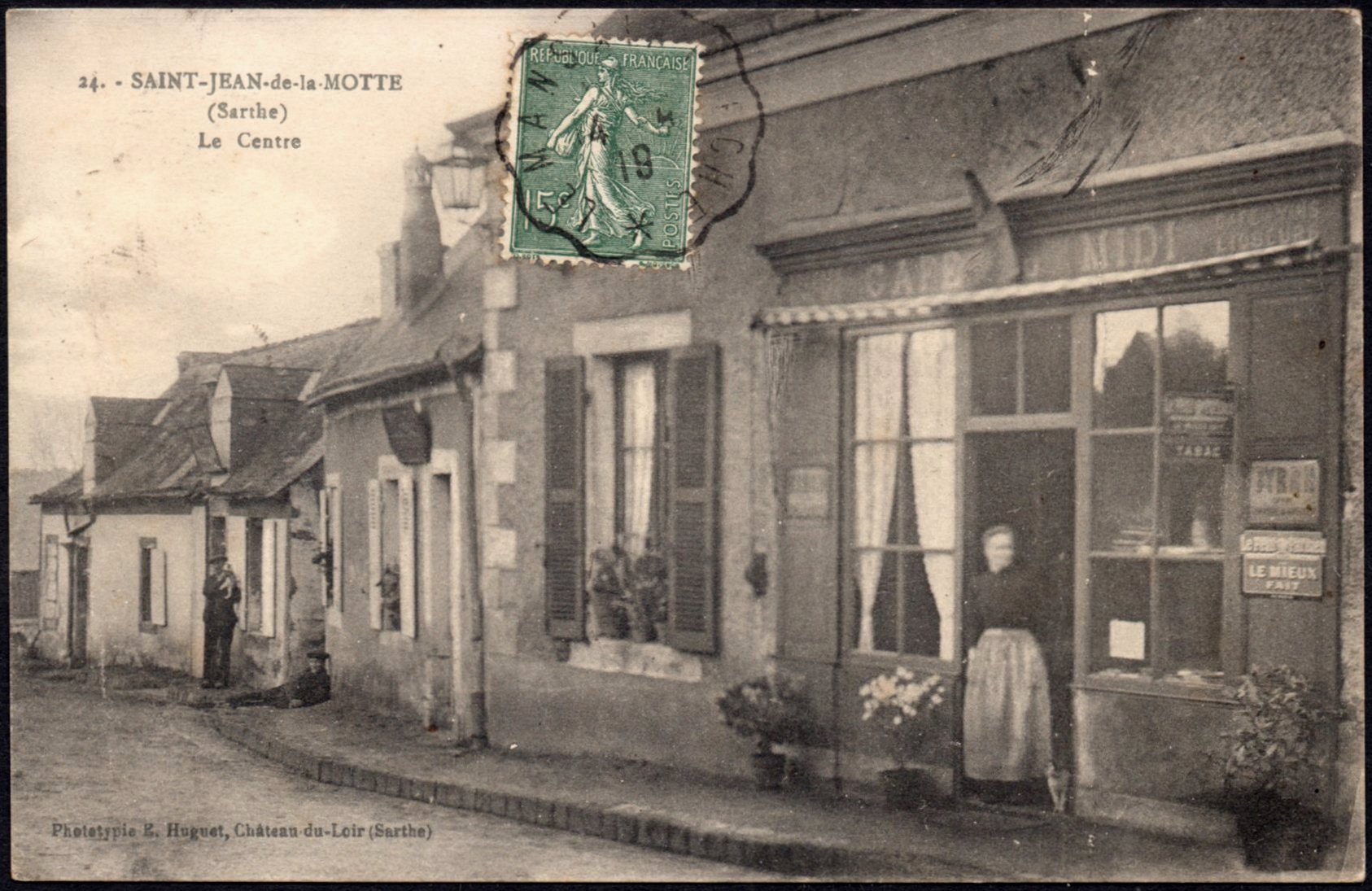 Tramway cancellations of La Sarthe : Courrier-Convoyeur-Ligne Le Mans ß La Flèche: Postcard of St-Jean-de-la-Motte  1919